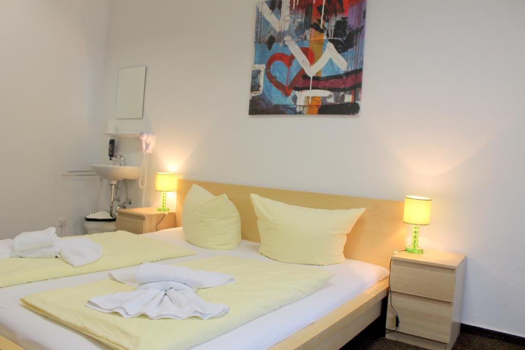 Pension Central Hostel เบอร์ลิน ภายนอก รูปภาพ