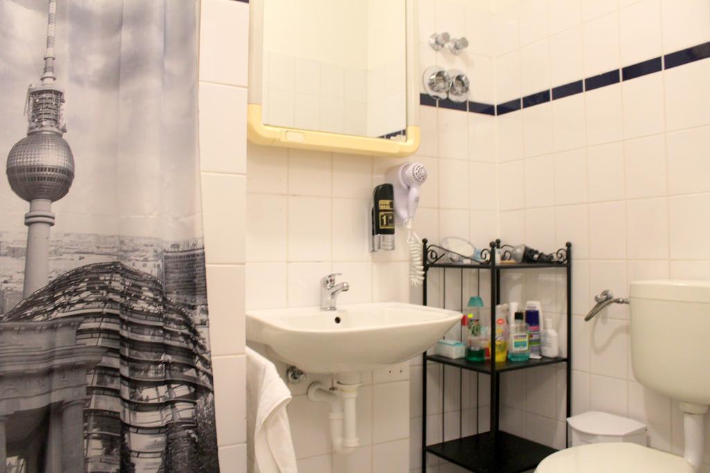 Pension Central Hostel เบอร์ลิน ภายนอก รูปภาพ