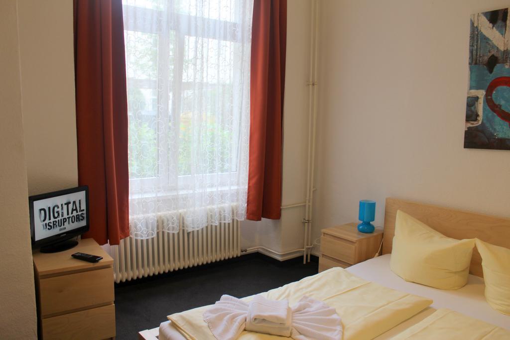 Pension Central Hostel เบอร์ลิน ภายนอก รูปภาพ