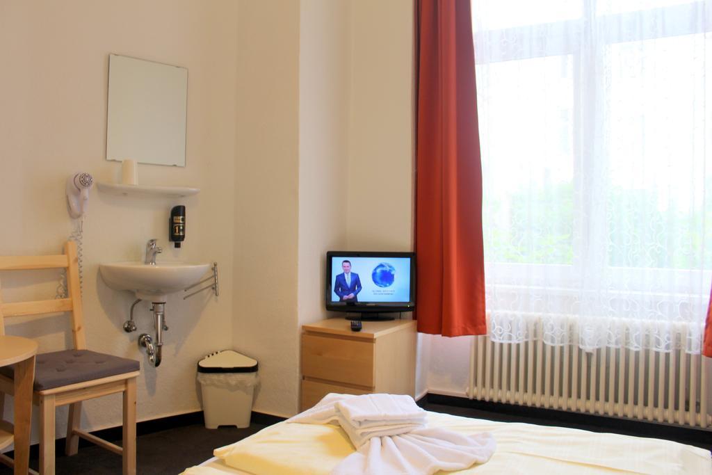 Pension Central Hostel เบอร์ลิน ภายนอก รูปภาพ